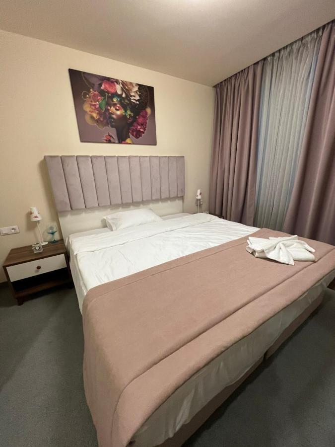 Floral Boutique Hotel Pleven Exterior photo
