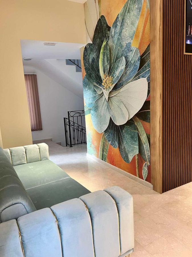 Floral Boutique Hotel Pleven Exterior photo