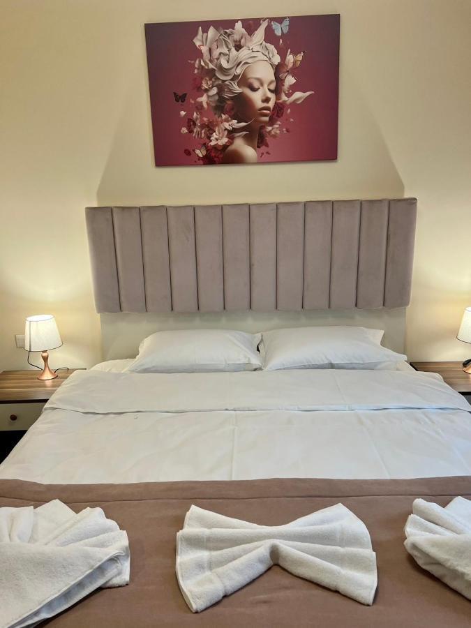 Floral Boutique Hotel Pleven Exterior photo